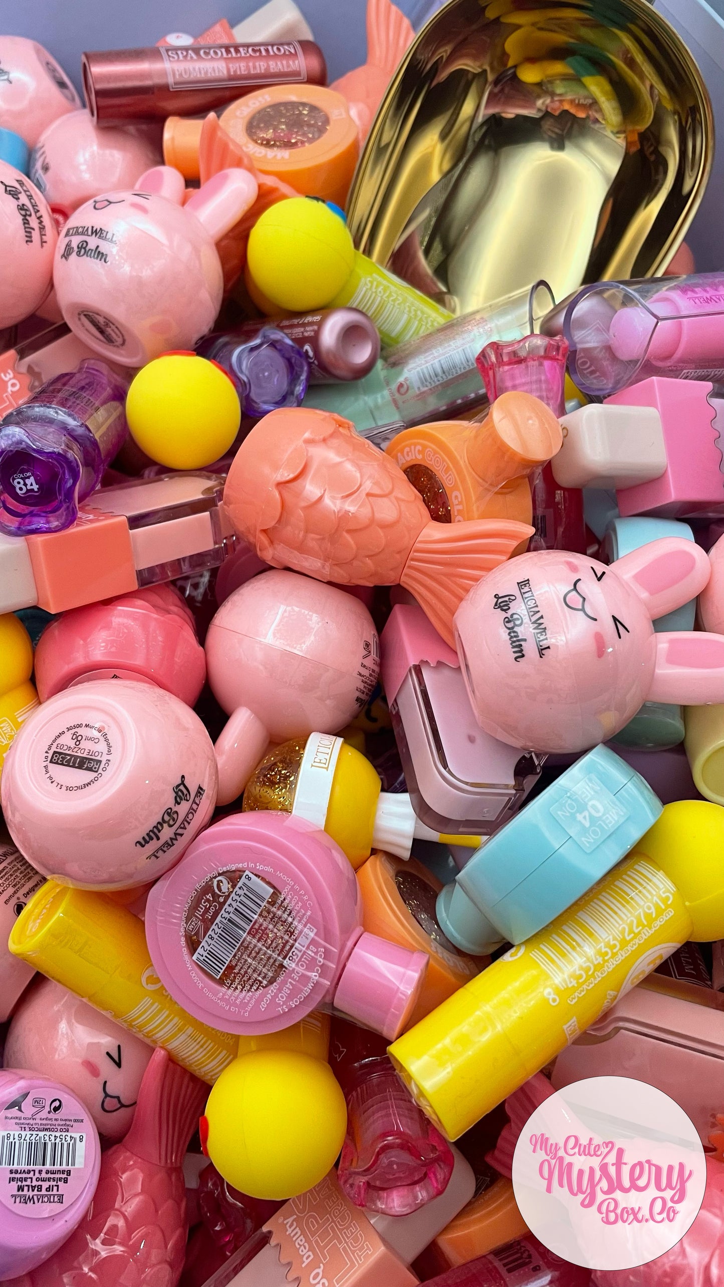 Lip Lucky Scoop.